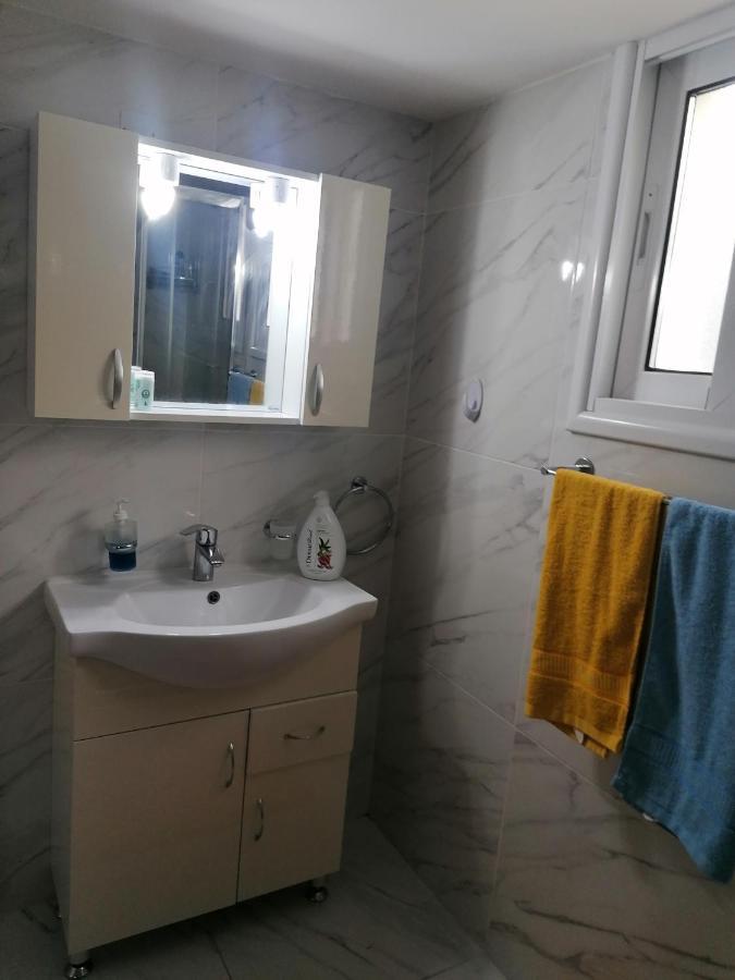 Elenas 1 Bedroom Apartment In Limassol Center エクステリア 写真